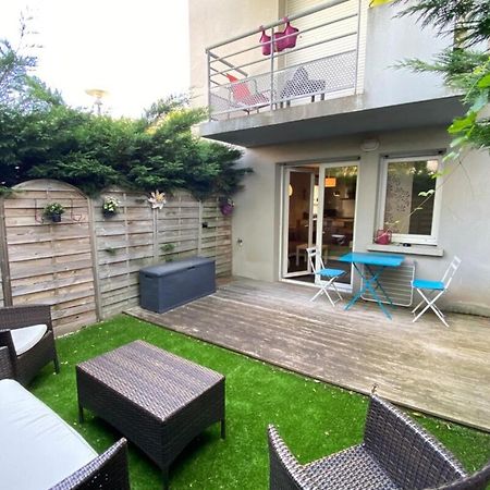 Bel Appartement Proche Tours Centre Bretonneau La Riche Bagian luar foto