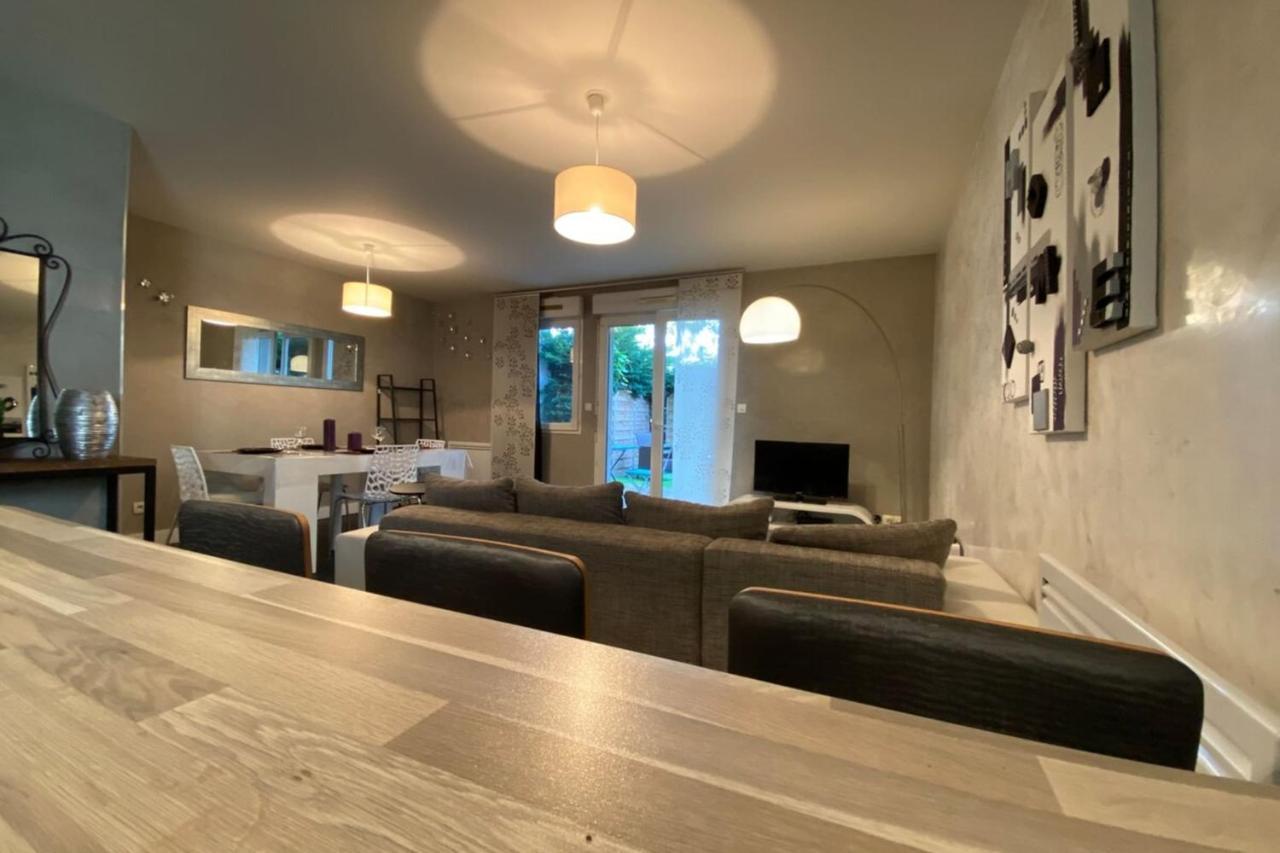 Bel Appartement Proche Tours Centre Bretonneau La Riche Bagian luar foto