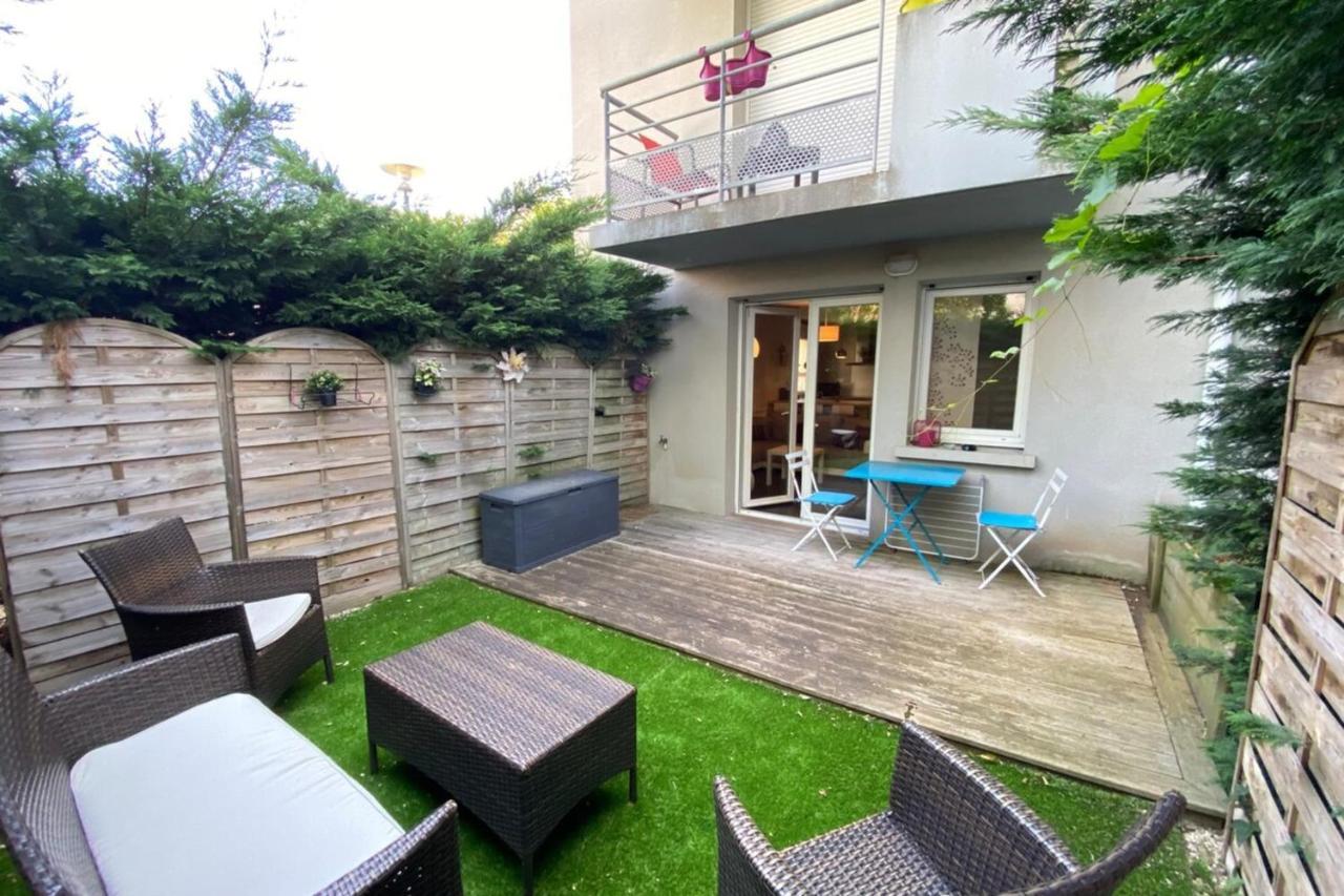 Bel Appartement Proche Tours Centre Bretonneau La Riche Bagian luar foto